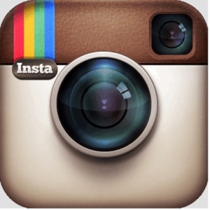 Facebook’s Zuckerberg conceals webcam in Instagram photo